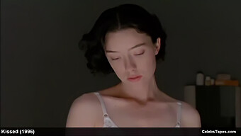 El Cuerpo Desnudo De Molly Parker En Acción