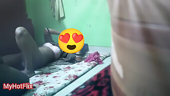 Remaja (18+) Dari Kampung Kecil Mendapat Pantatnya Diliwat